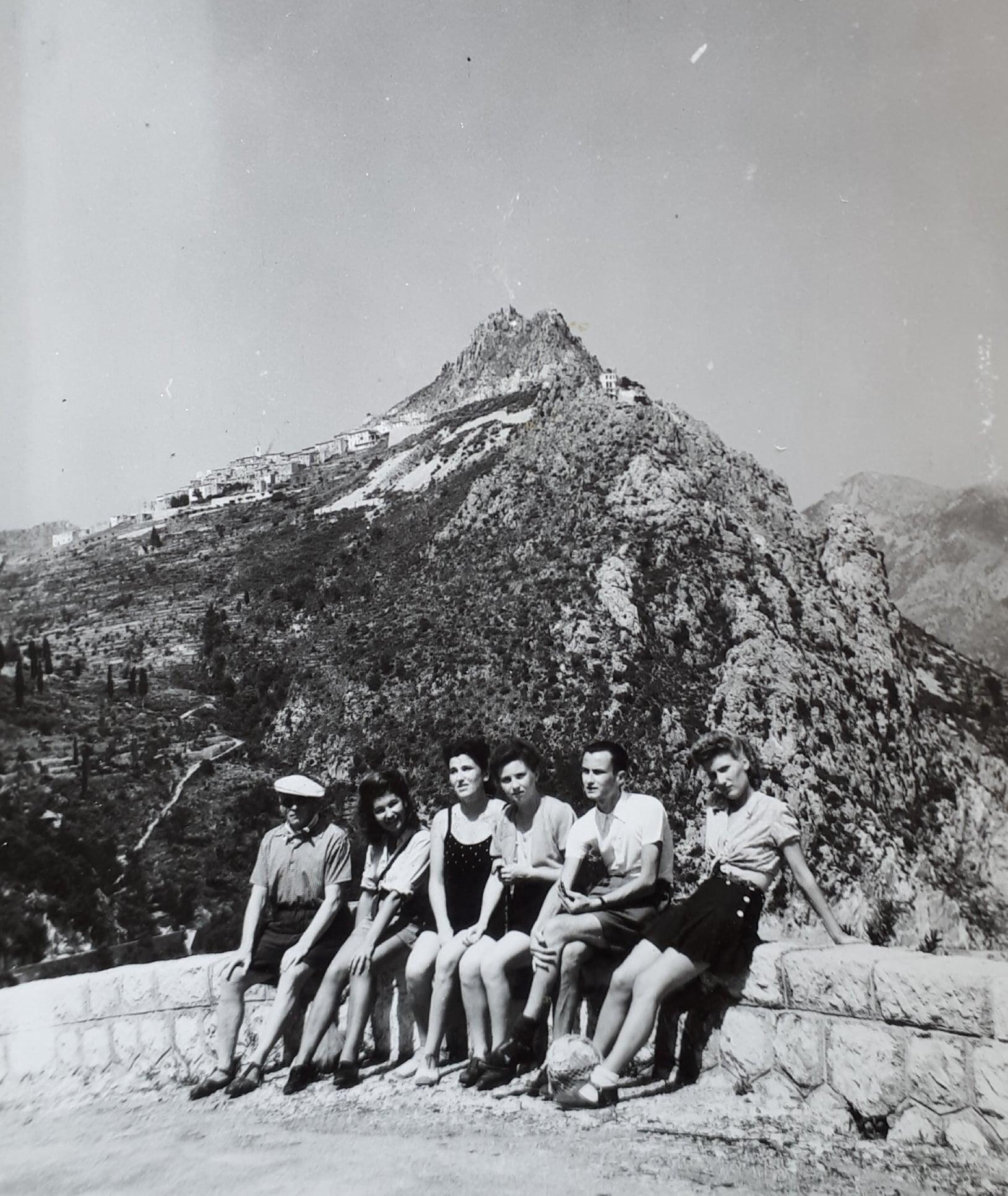 Territorial photographic record — Ramingao Toilet Republic